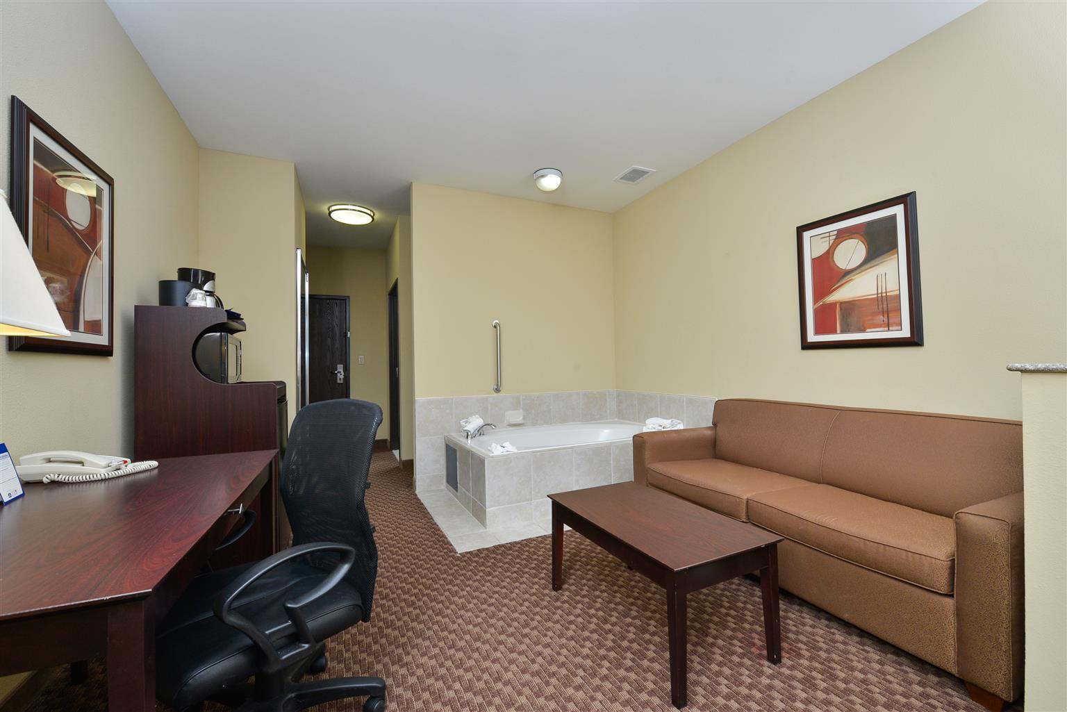 Best Western Plus Burleson Inn & Suites Exteriér fotografie